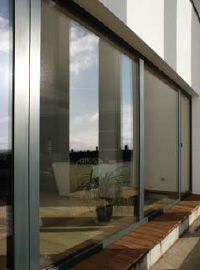 Châssis de fenêtres en bois-alu pour maison passive en Belgique